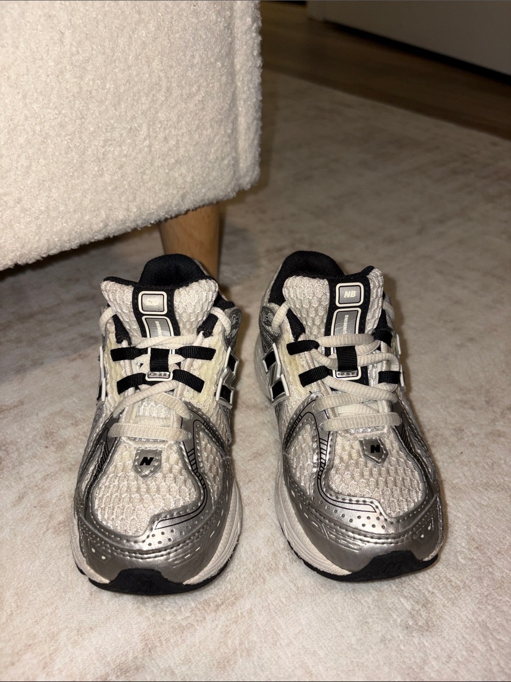 New Balance 1906 R Metallic Silver/Black Toddler Sneakers- SZ 11 C